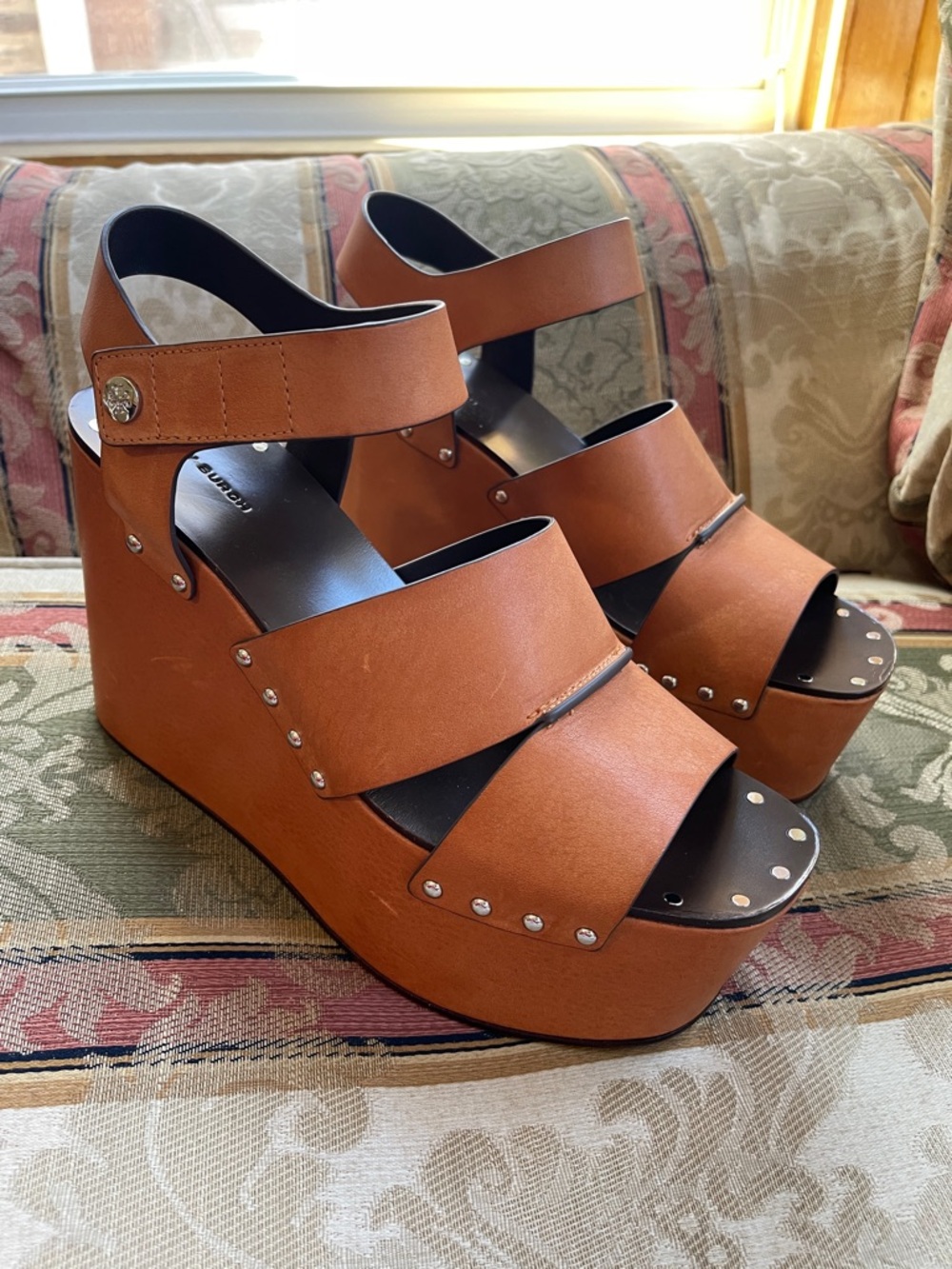 Tory Burch Studded 110MM Leather Platform Wedge Sandals. Size 9.5 Women 
N14-13